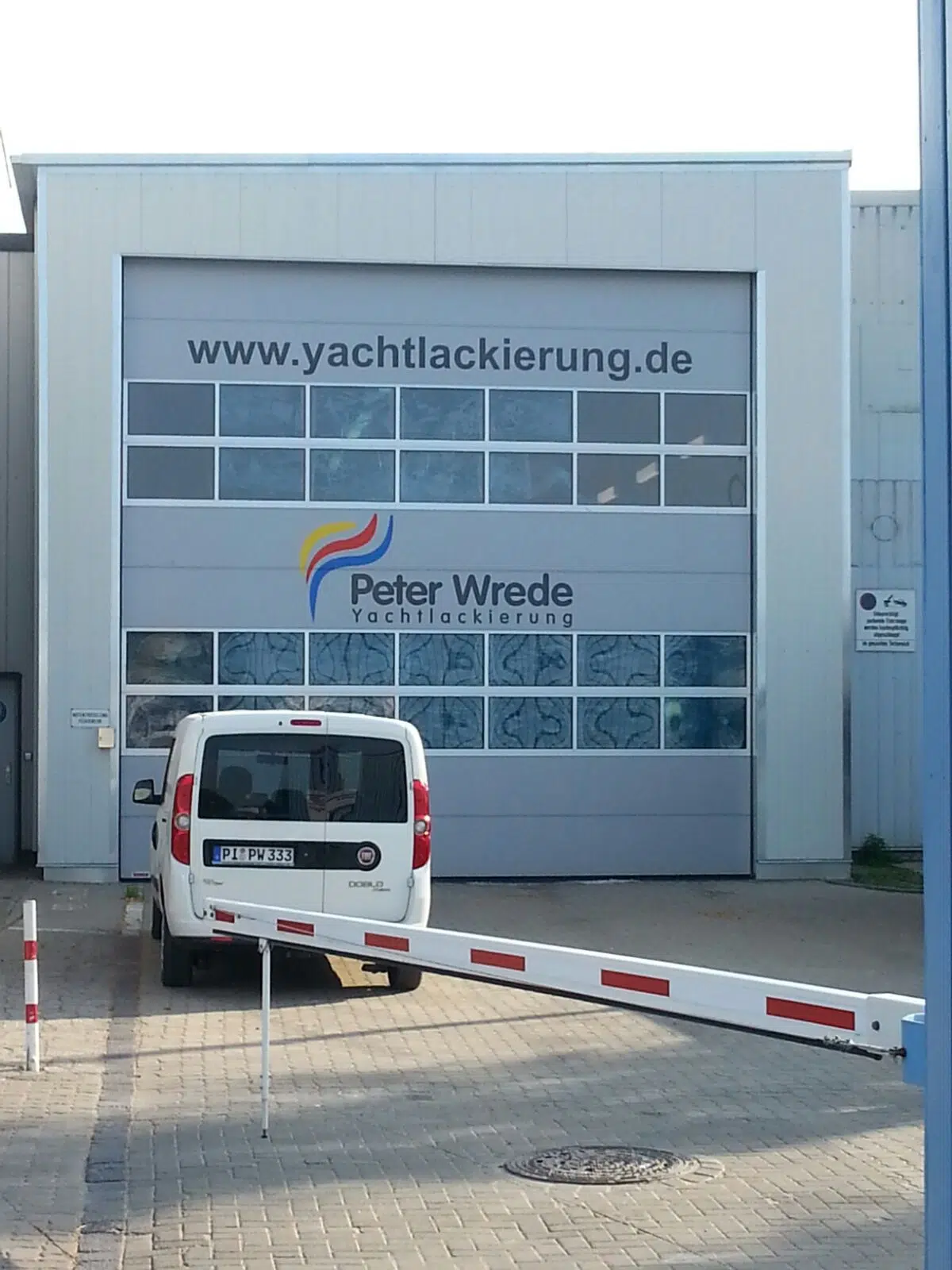 Hero_Tor Lackierhalle